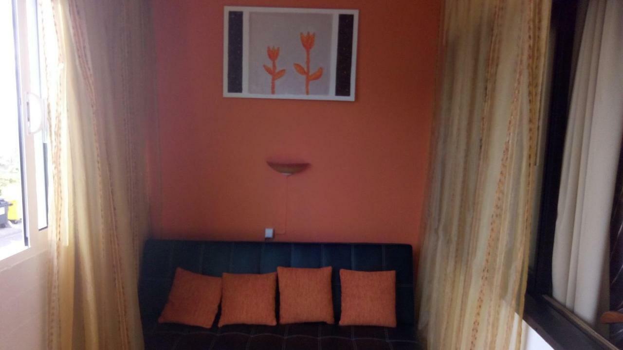 Sunny Flat In Machico *